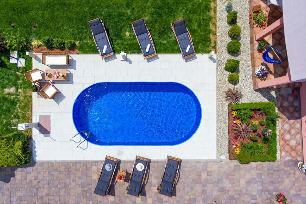 Holiday Villa Rita , Ideal For Families, Pool, Large Childrens Playground Varaždin Zewnętrze zdjęcie