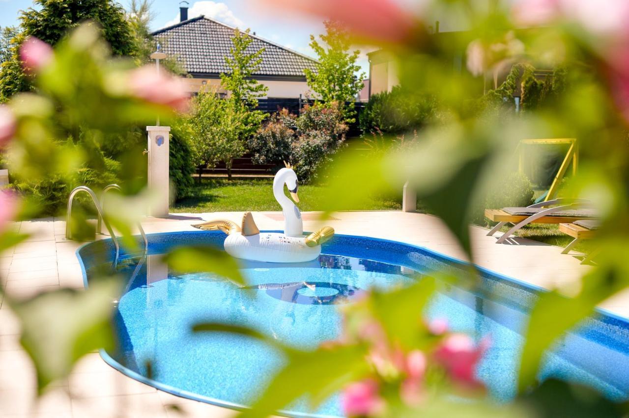 Holiday Villa Rita , Ideal For Families, Pool, Large Childrens Playground Varaždin Zewnętrze zdjęcie